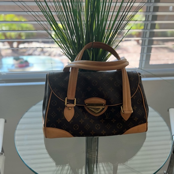 💎✨Authentic 💎✨Louis Vuitton Monogram Canvas Beverly GM - Picture 5 of 6